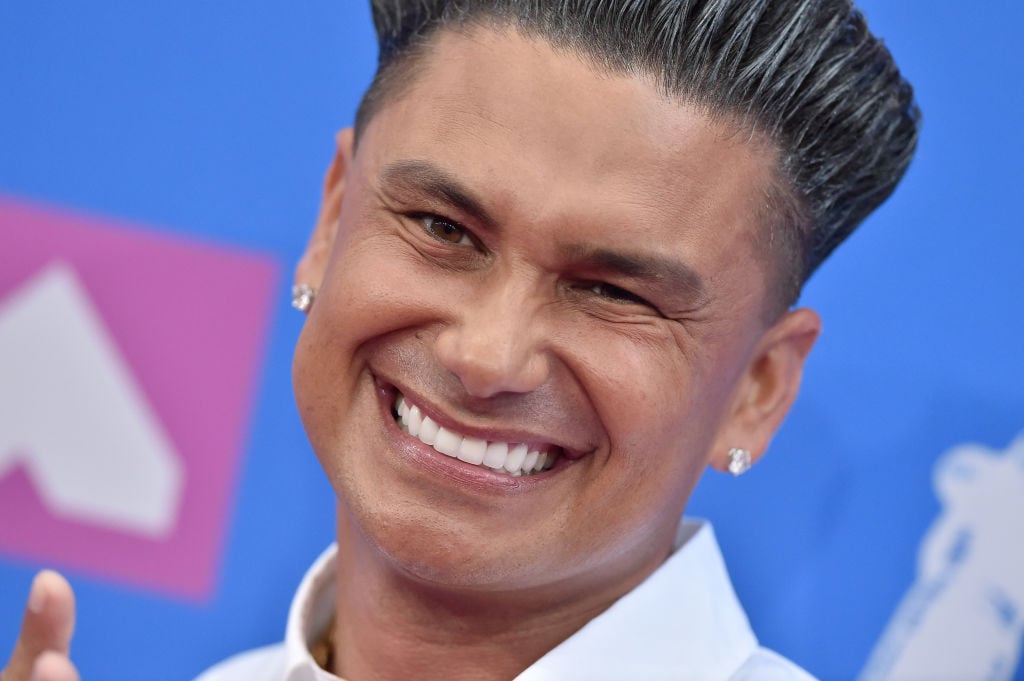 DJ Pauly D on the red carpet at an award show in August 2018