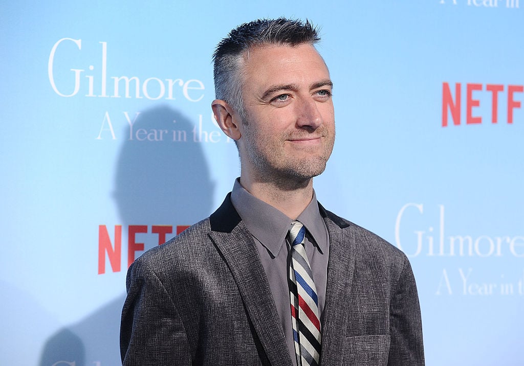 Sean Gunn attends the premiere of 'Gilmore Girls: A Year in the Life'