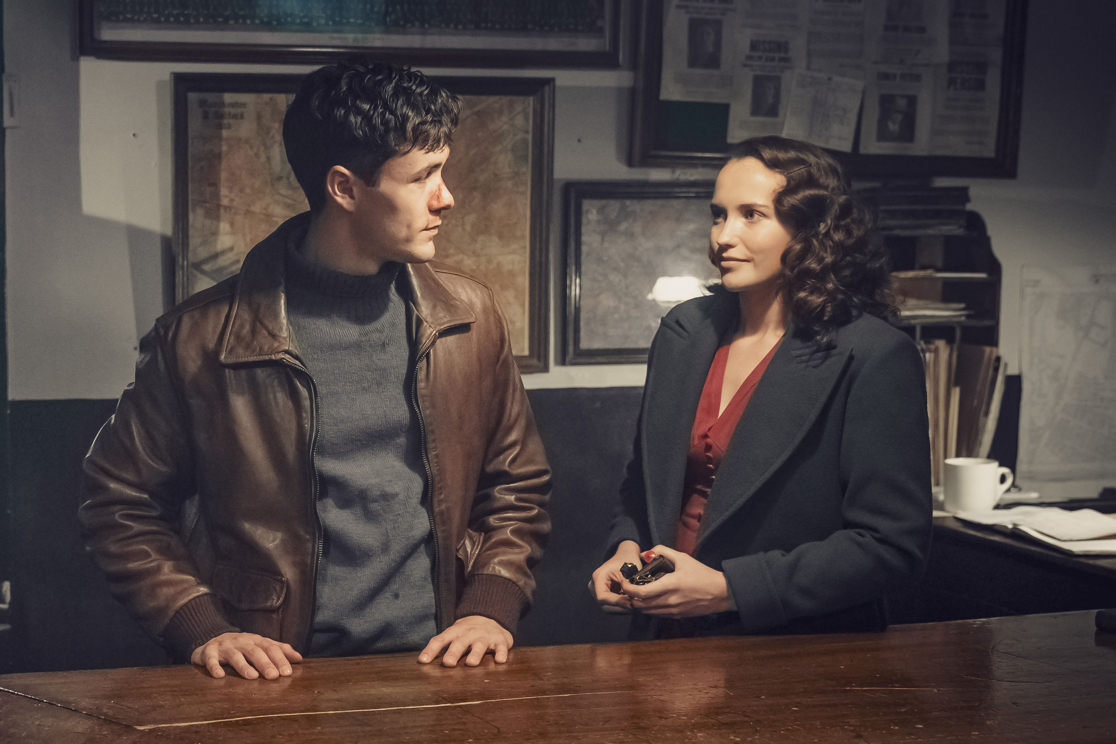 Jonah Hauer-King (as Harry Chase) and Julia Brown (as Lois Bennett)