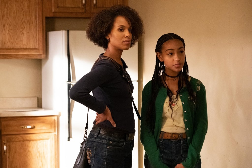 Kerry Washington as Mia Warren and Lexi Underwood as Pearl Warren in 'Little Fires Everywhere'