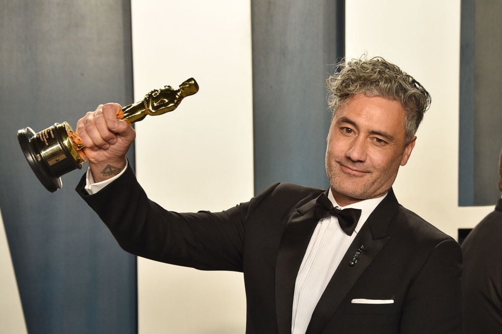 Taika Waititi at the 2020 Vanity Fair Oscar Party at Wallis Annenberg Center for the Performing Arts on February 09, 2020.