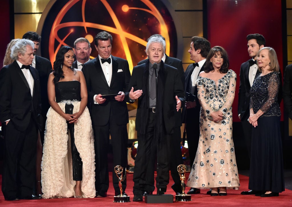 Cast of 'The Young and the Restless' accepts a Daytime Emmy Award, 2019