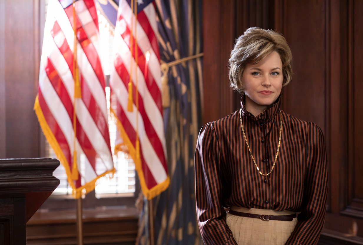 Elizabeth Banks in 'Mrs. America'