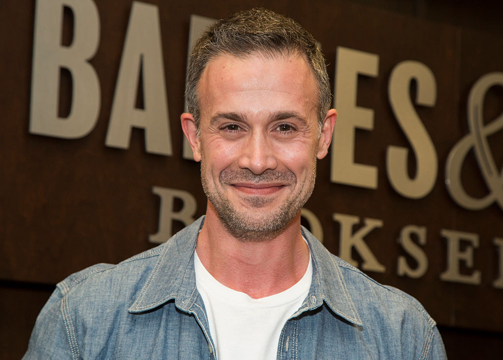 Freddie Prinze Jr. attends book signing for his cookbook 'Back To The Kitchen'