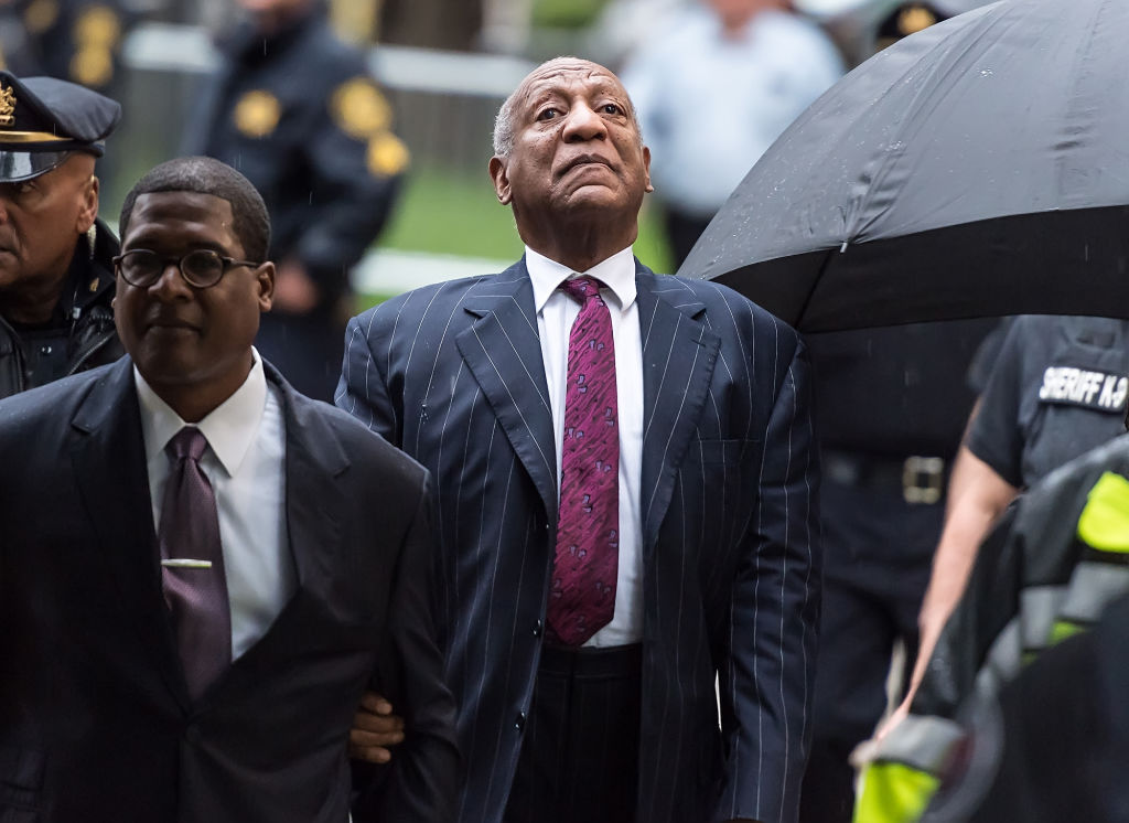 Bill Cosby entering court