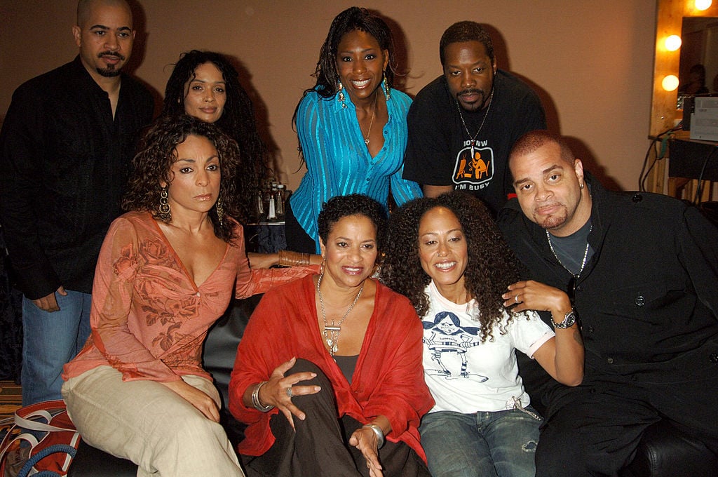 Sinbad with the cast of 'A Different World'