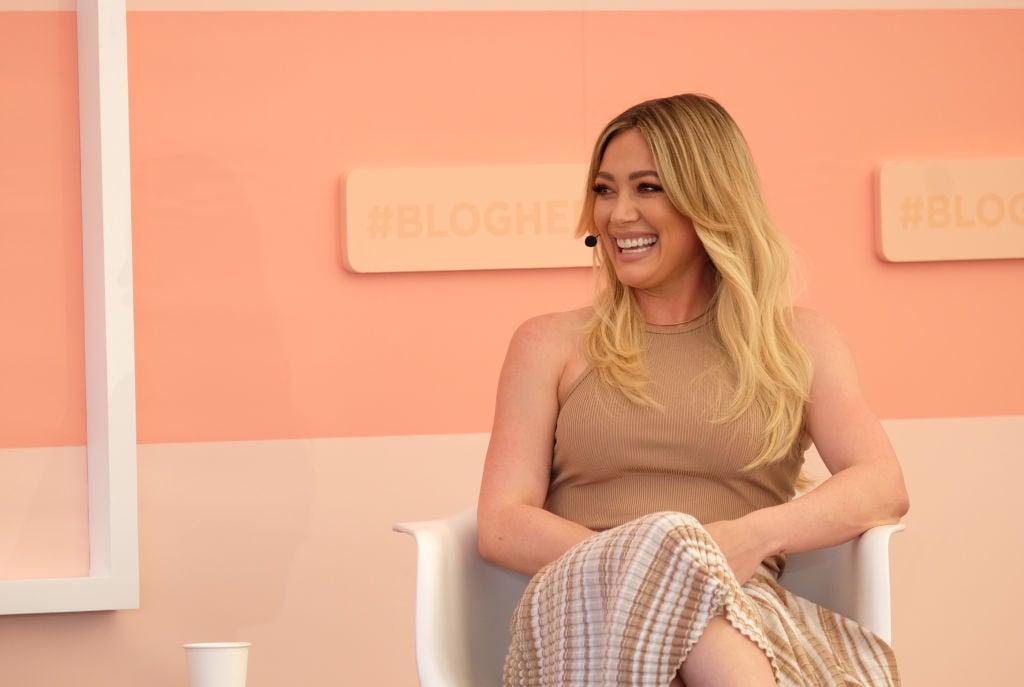 Fans Defend Hilary Duff Over Alleged Sex Trafficking Photo