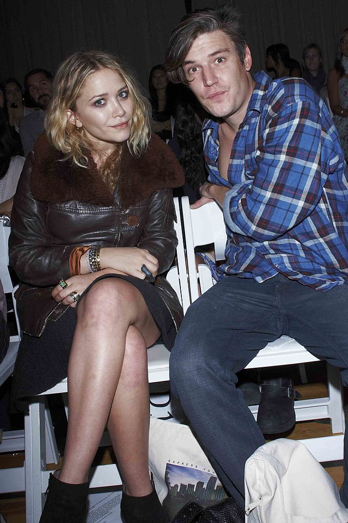 Mary-Kate Olsen and Nate Lowman attend the Benjamin Cho Spring 2009 fashion show
