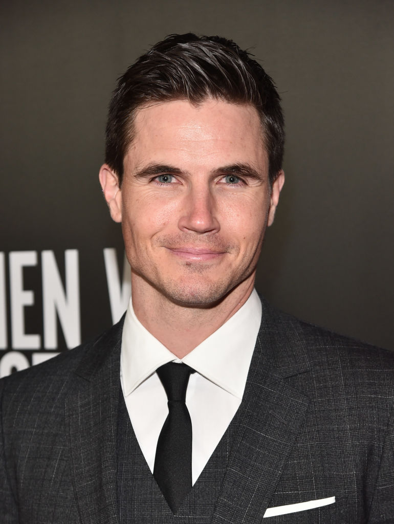 Robbie Amell Upload