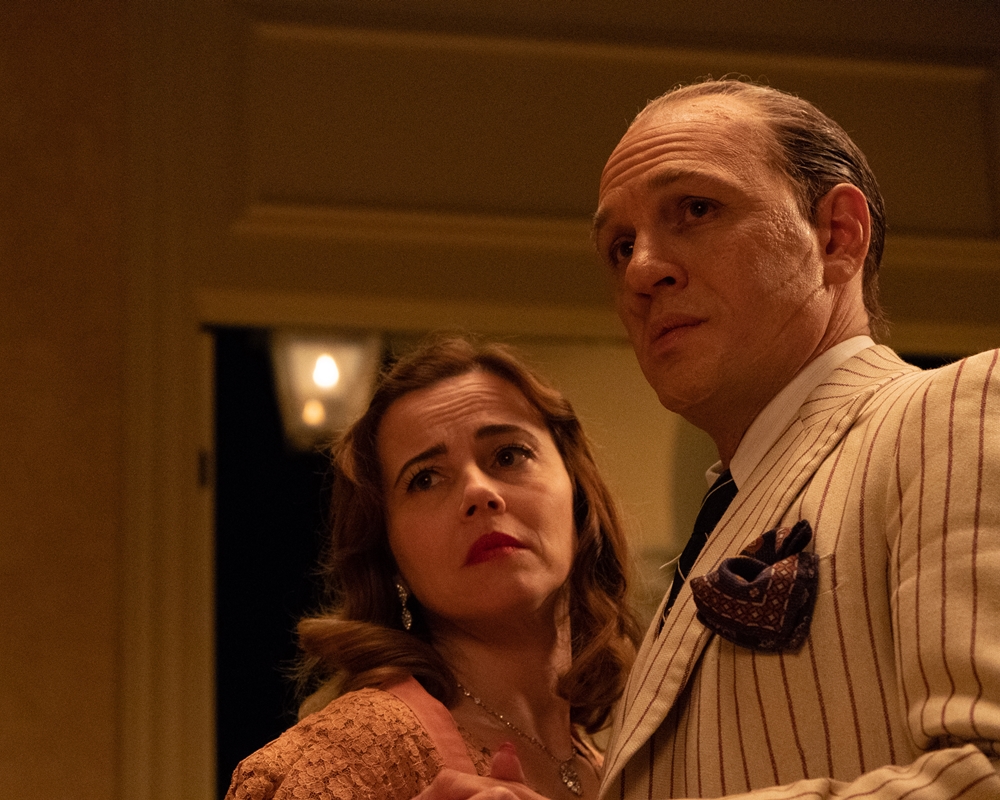 Tom Hardy and Linda Cardellini