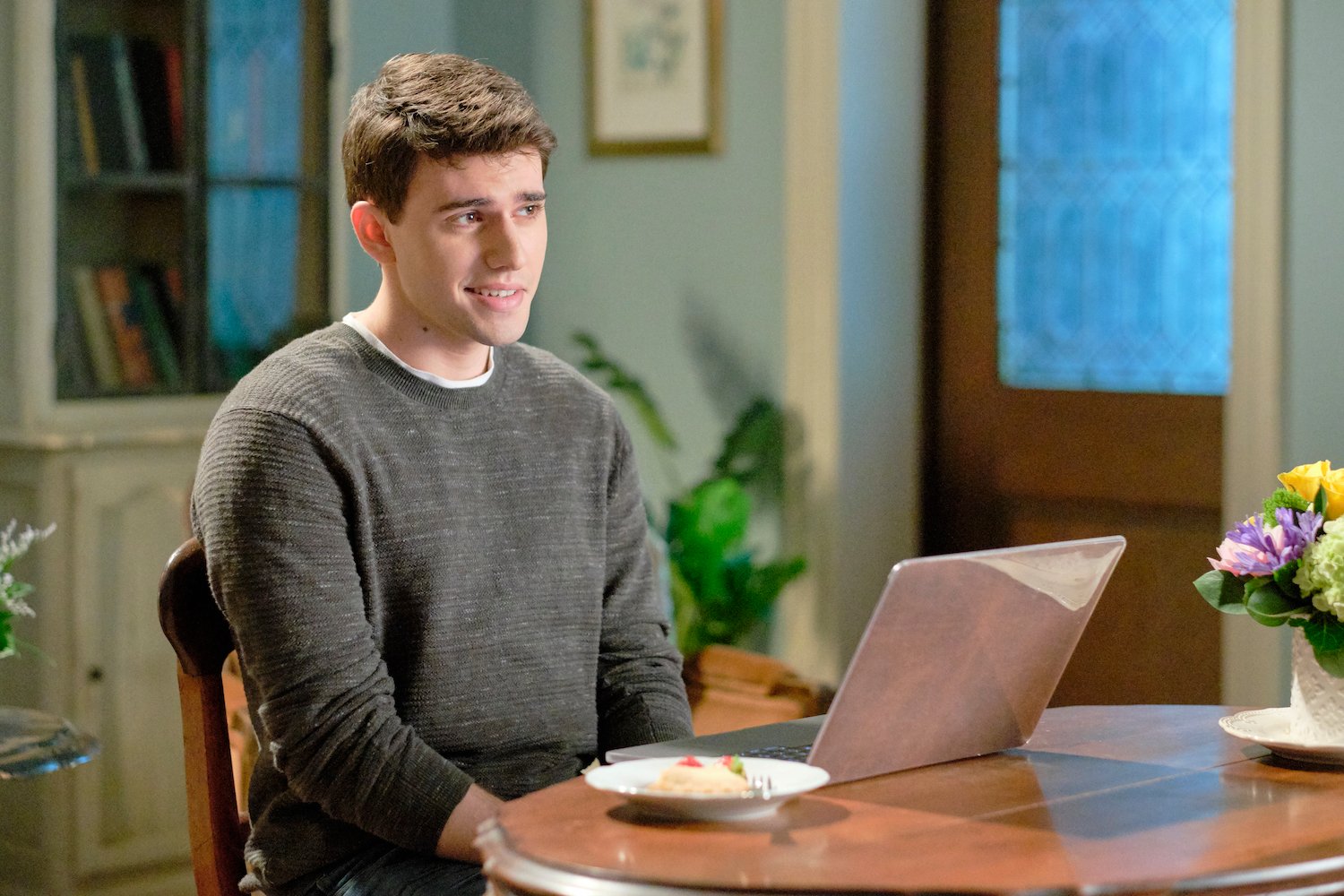 Rhys Matthew Bond as Nick Radford