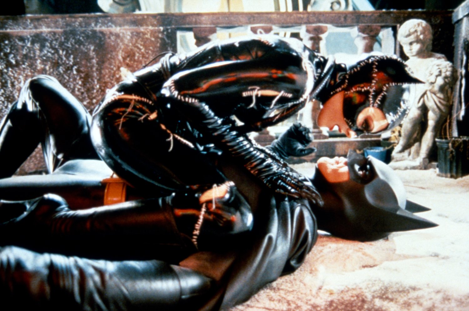 Michelle Pfeiffer and Michael Keaton in 'Batman Returns'