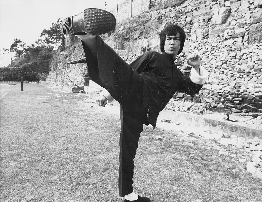 Bruce Lee kick