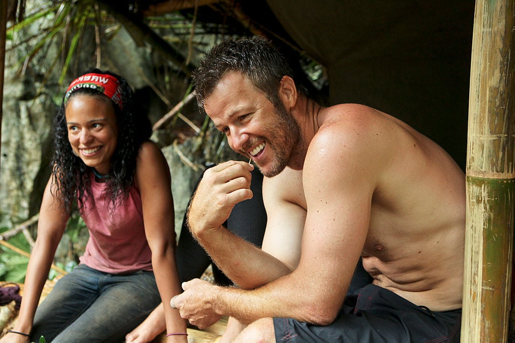 Jeff Kent and Sarah Dawson on an episode of 'Survivor'