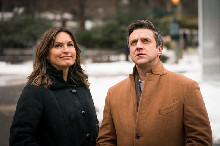 Mariska Hargitay and Raúl Esparza