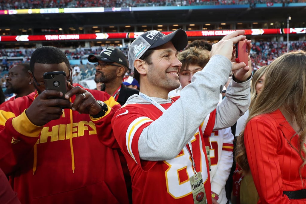 Paul Rudd at Super Bowl LIV taking a picture