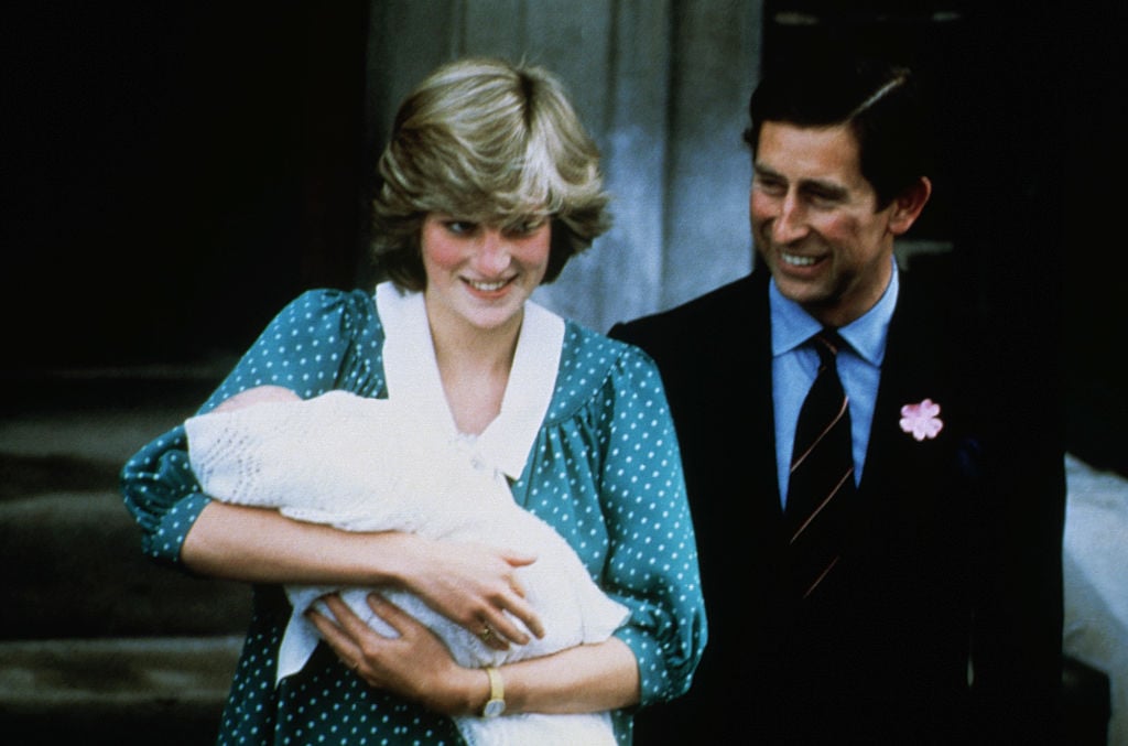 Prince and Princess of Wales leave hospital in after birth of Prince William