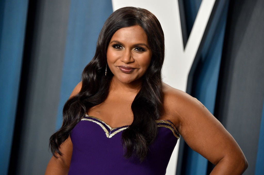 Mindy Kaling attends the 2020 Vanity Fair Oscar Party hosted by Radhika Jones at Wallis Annenberg Center for the Performing Arts on February 09, 2020 in Beverly Hills, California.