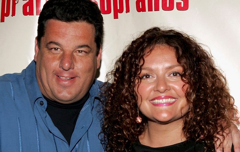 Steve Schirripa and Aida Turturro