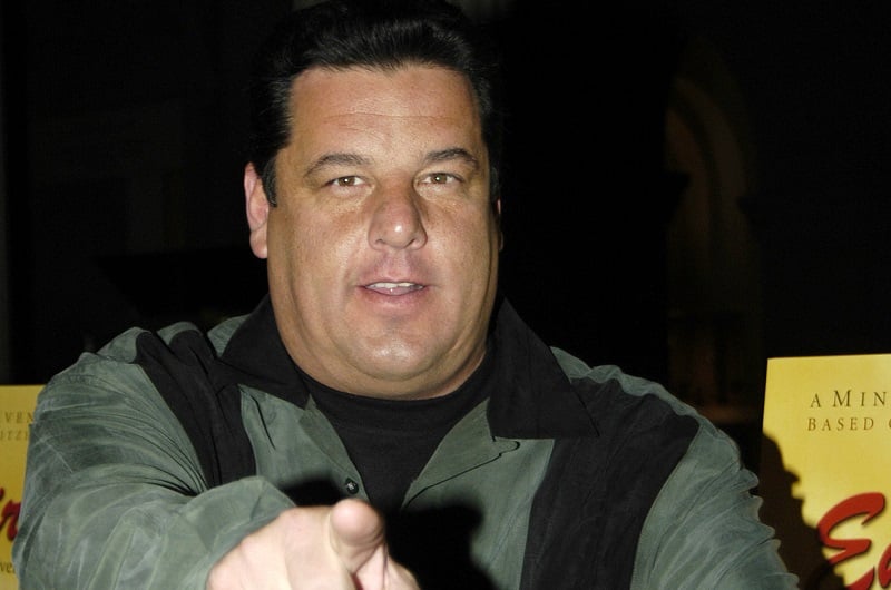 Steve Schirripa at a premier in 2005