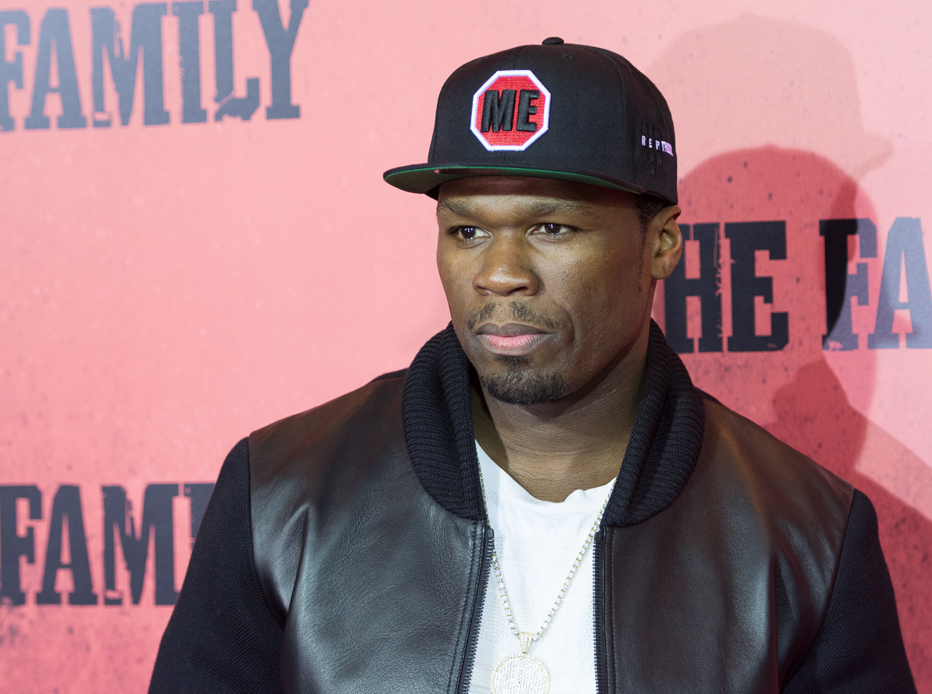 50 Cent wearing a hat