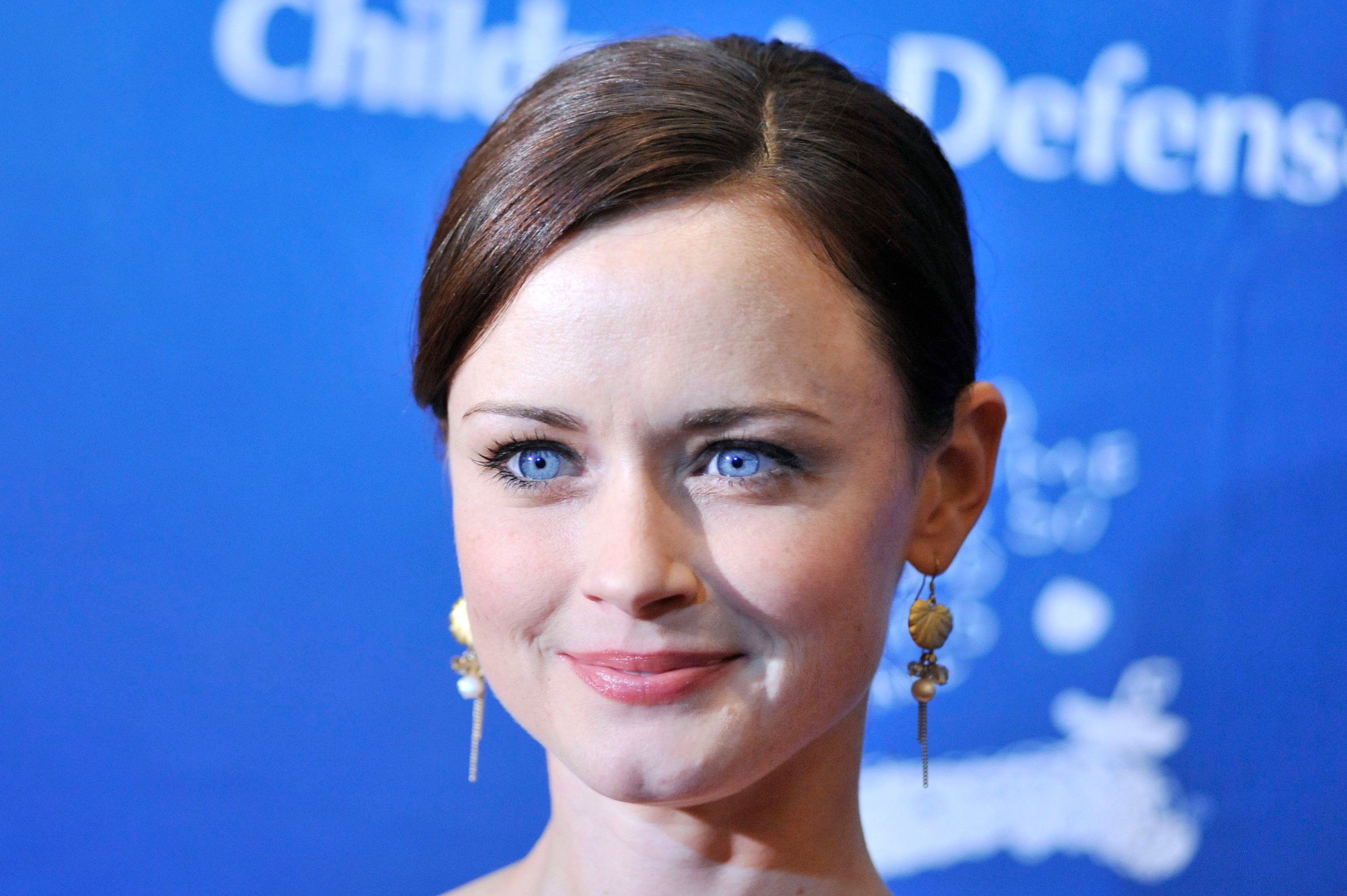 Alexis Bledel arrives for the Children's Defense Fund-California 22nd Annual "Beat the Odds" Awards at Beverly Hills Hotel on December 6, 2012