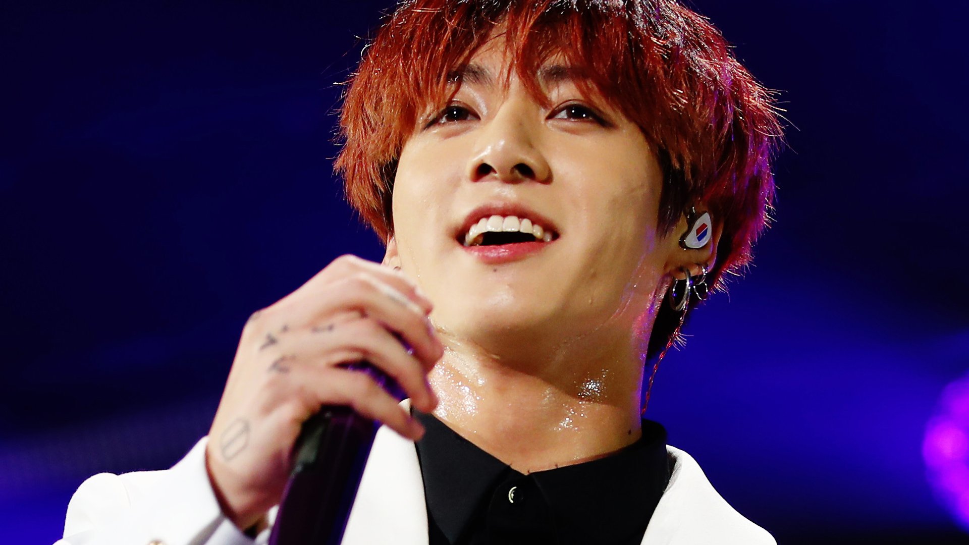 Jungkook of BTS performs onstage during 102.7 KIIS FM's Jingle Ball 2019 Presented by Capital One at the Forum on December 6, 2019 in Los Angeles, California.