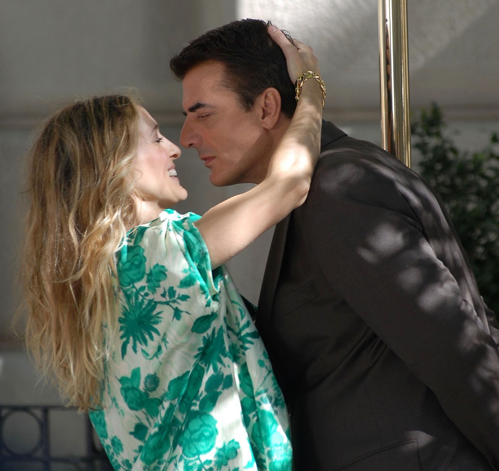 Sarah Jessica Parker and Chris Noth appear in 'Sex and the City'