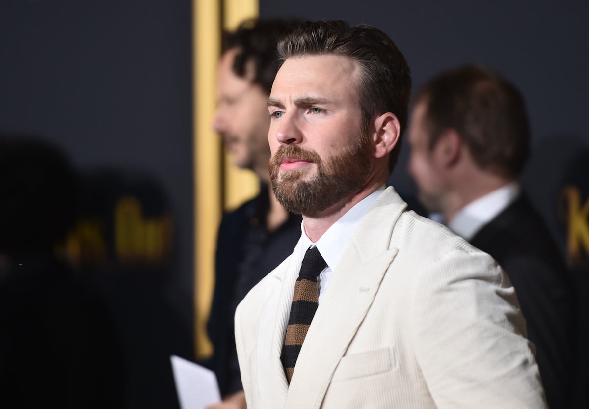 Chris Evans at the 'Knives Out' premiere