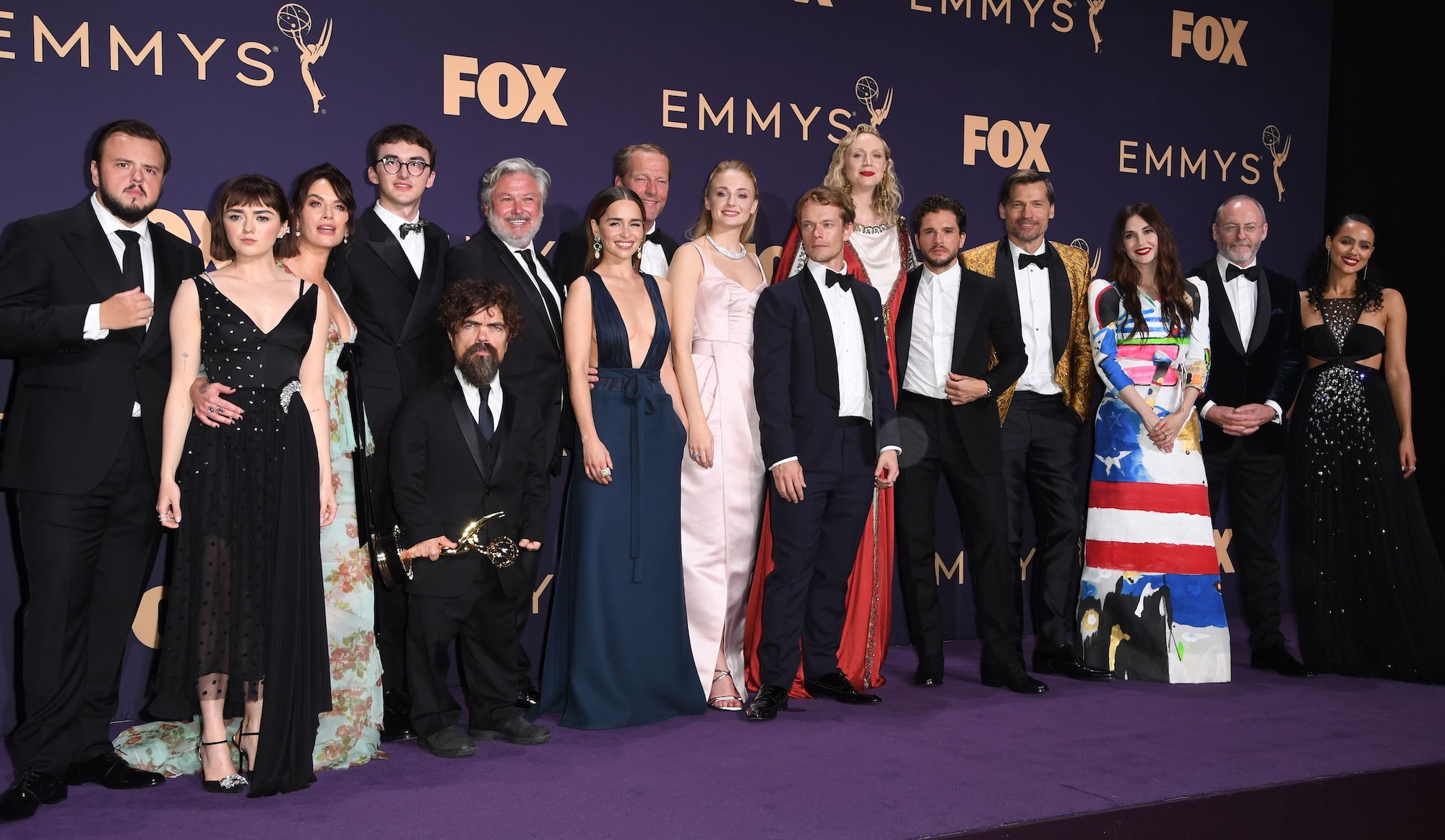 Maisie Williams, Isaac Hempstead Wright, Emilia Clarke, Peter Dinklage, Sophie Turner, Gwendoline Christie and cast