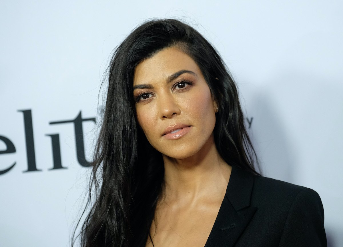 This Photo of Kourtney Kardashian Without Eyebrows Is Terrifying