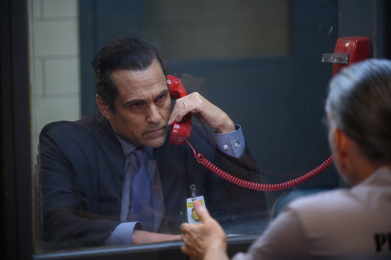 Maurice Benard speaking into a prison phone in a scene from 'General Hospital'