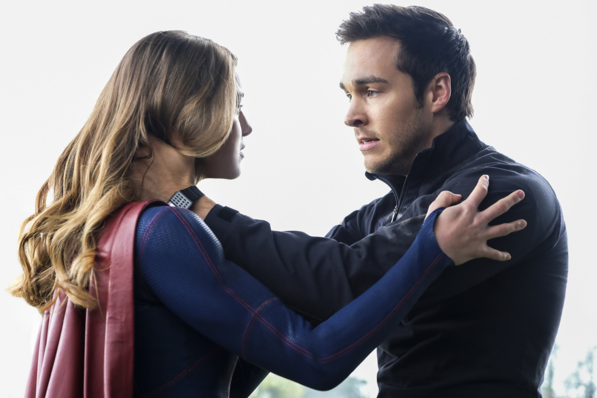 Melissa Benoist and Chris Wood in 'Supergirl'