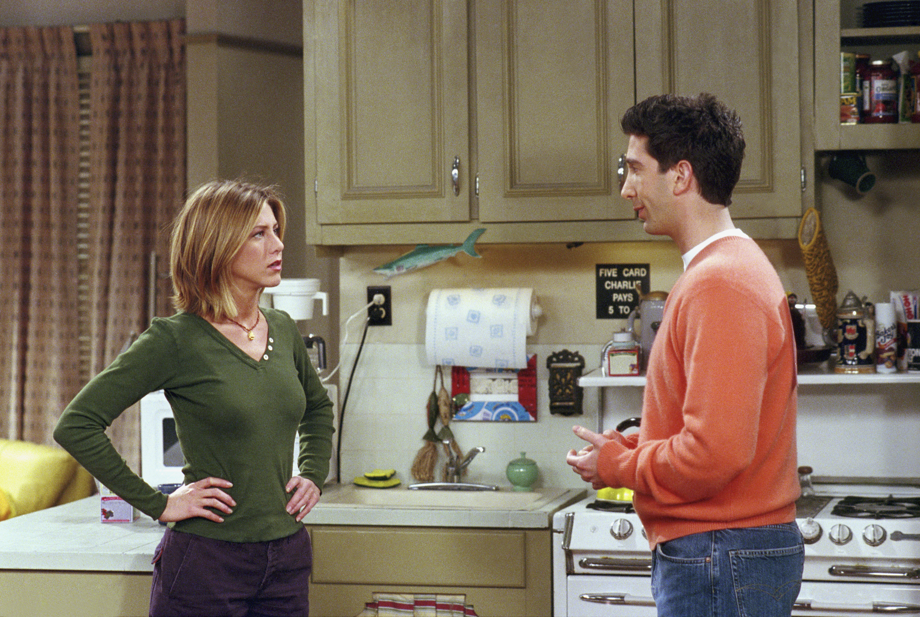 ‘Friends’ Gave Fans Some Terrible Relationship Advice, Expert Says