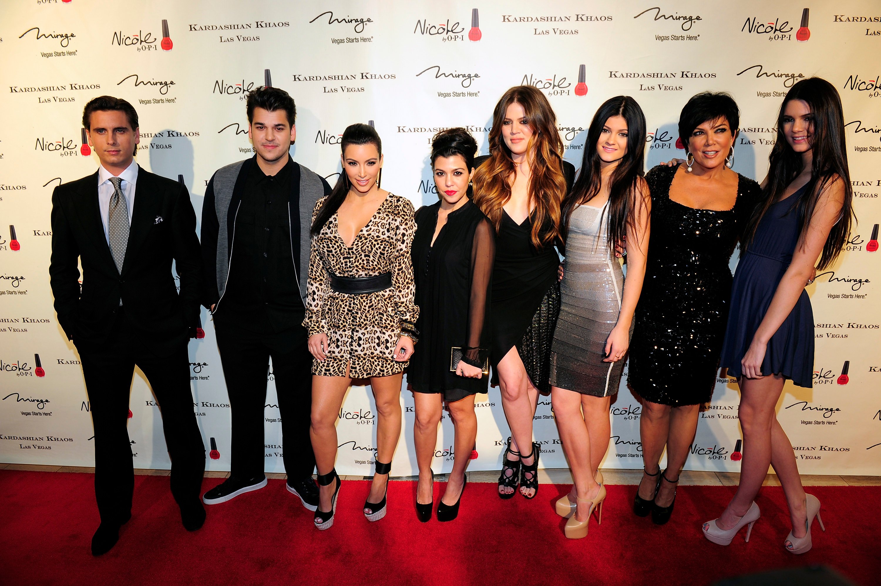 Scott Disick, Rob Kardashian, Kim Kardashian West, Kourtney Kardashian, Khloé Kardashian, Kylie Jenner, Kris Jenner, and Kendall Jenner 