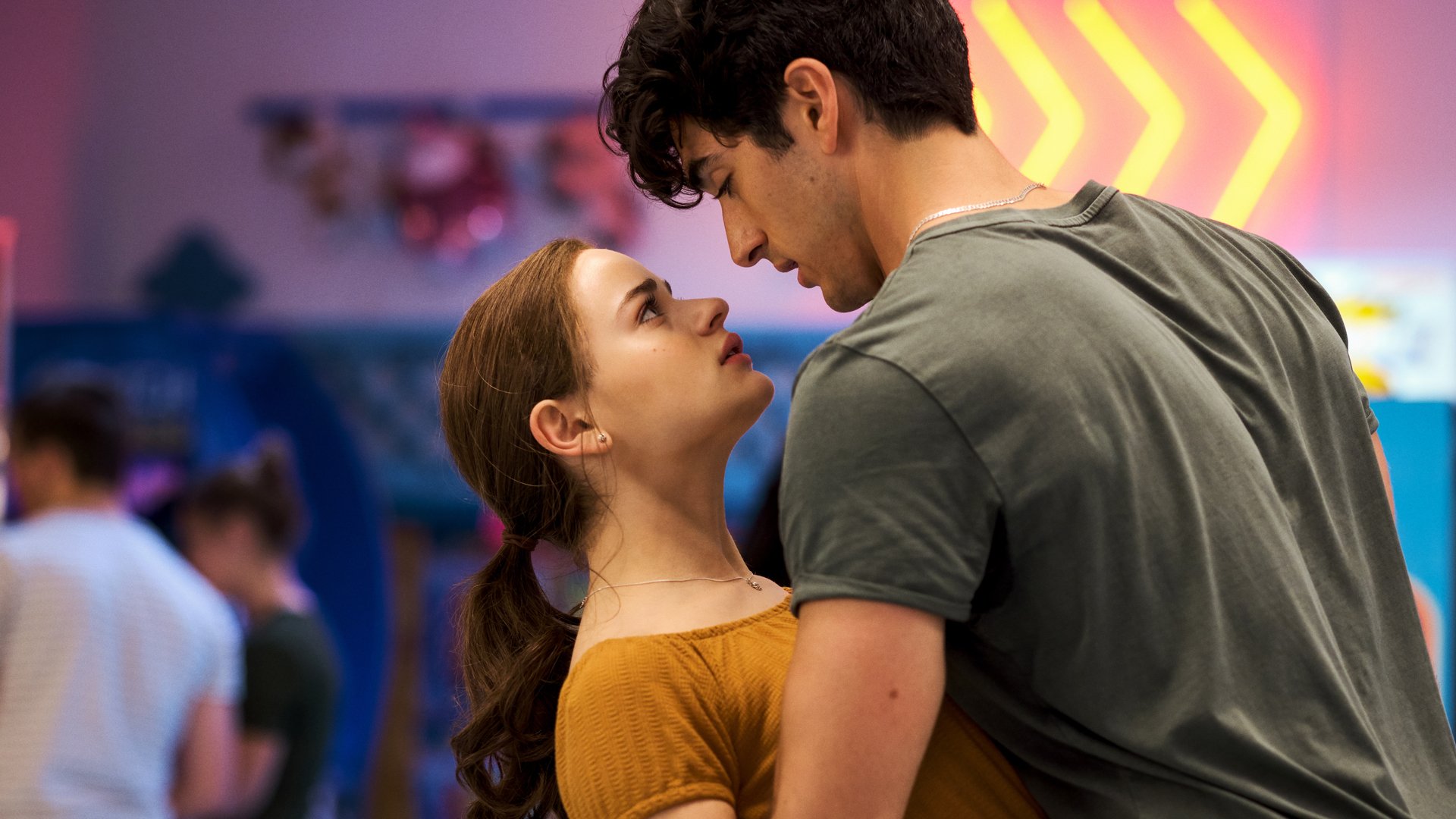 Joey King as Shelly 'Elle' Evans, Taylor Perez as Marco of The Kissing Booth 2.