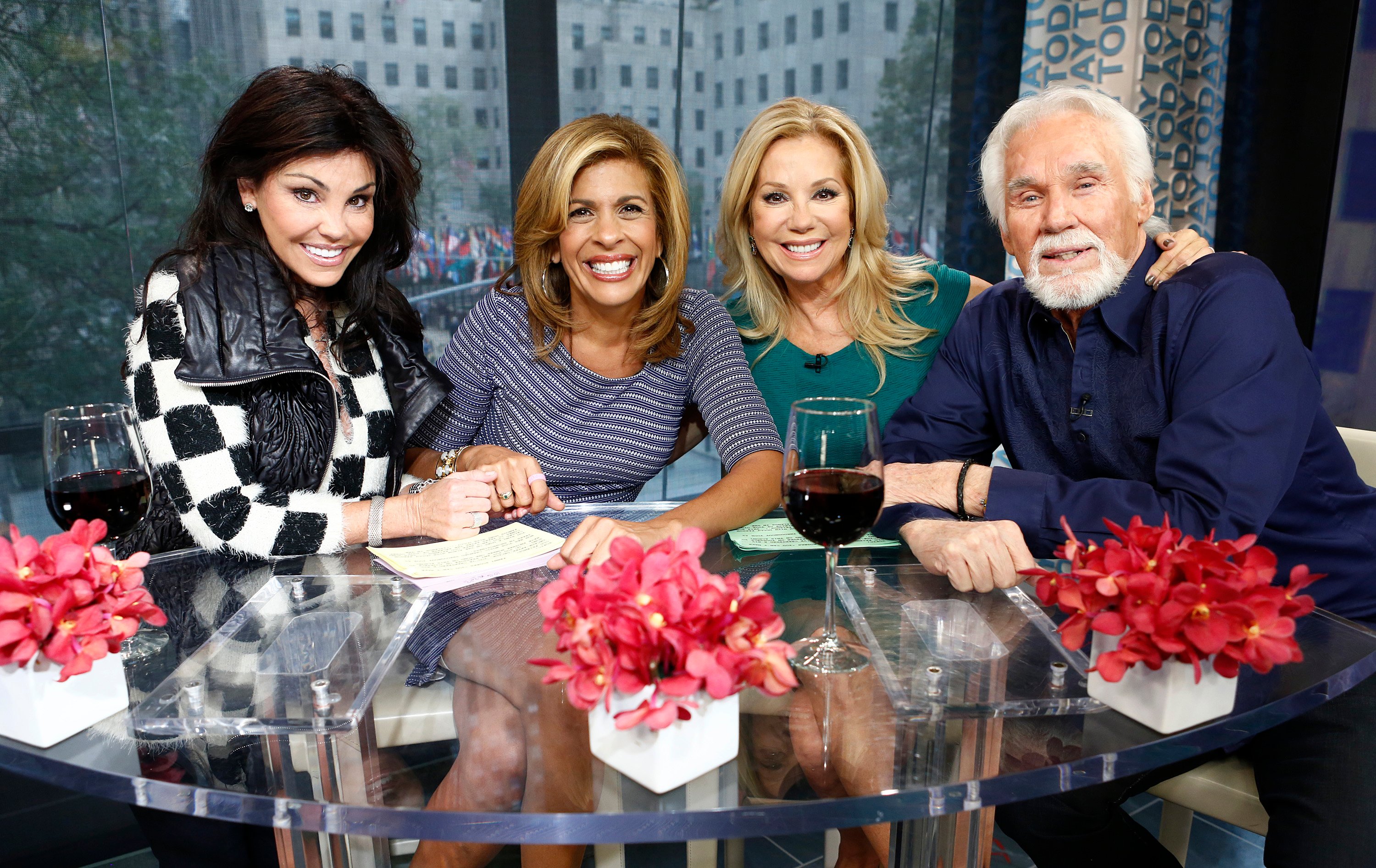 Wanda Miller, Hoda Kotb, Kathie Lee Gifford and Kenny Rogers on the "Today" show |  Peter Kramer/NBC/NBC Newswire/NBCUniversal via Getty Images