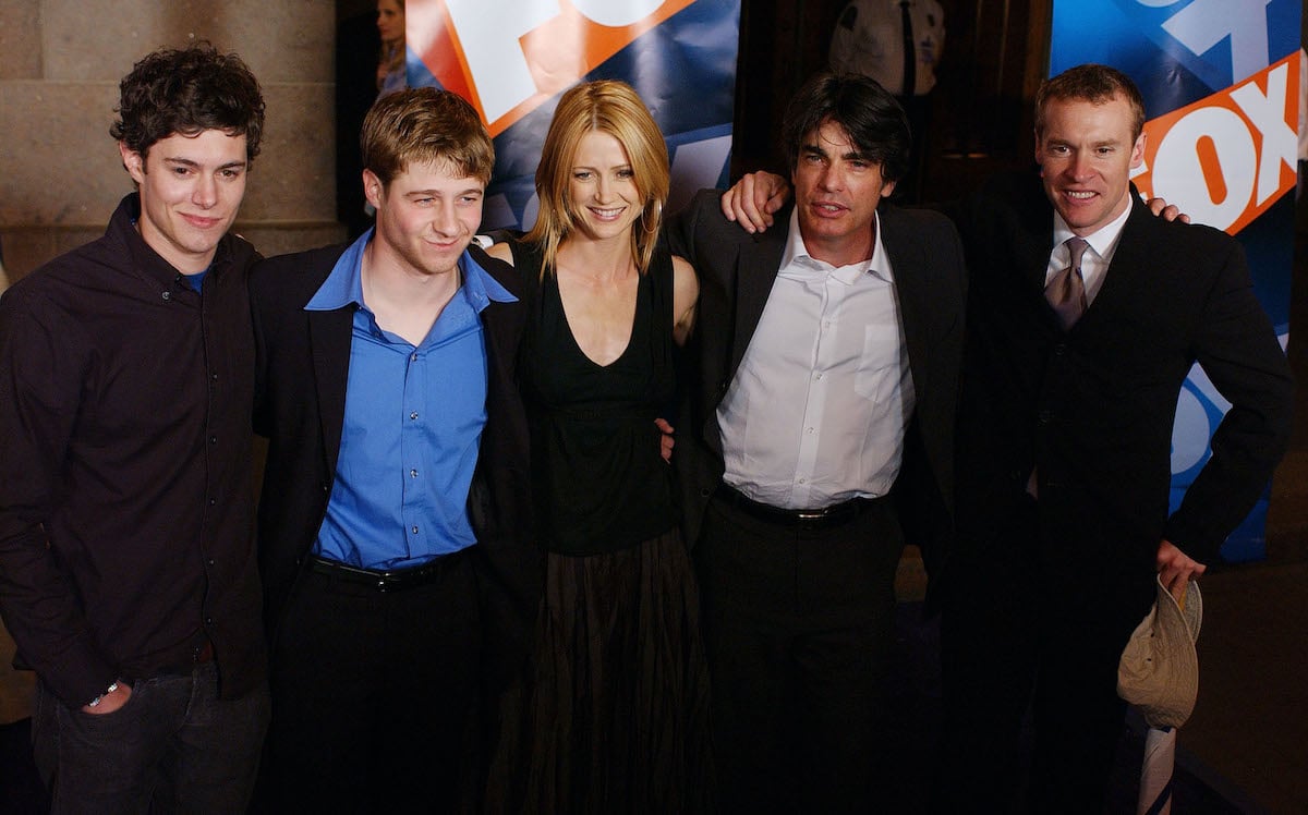 Adam Brody, Ben McKenzie, Kelly Rowan, Peter Gallagher, and Tate Donovan