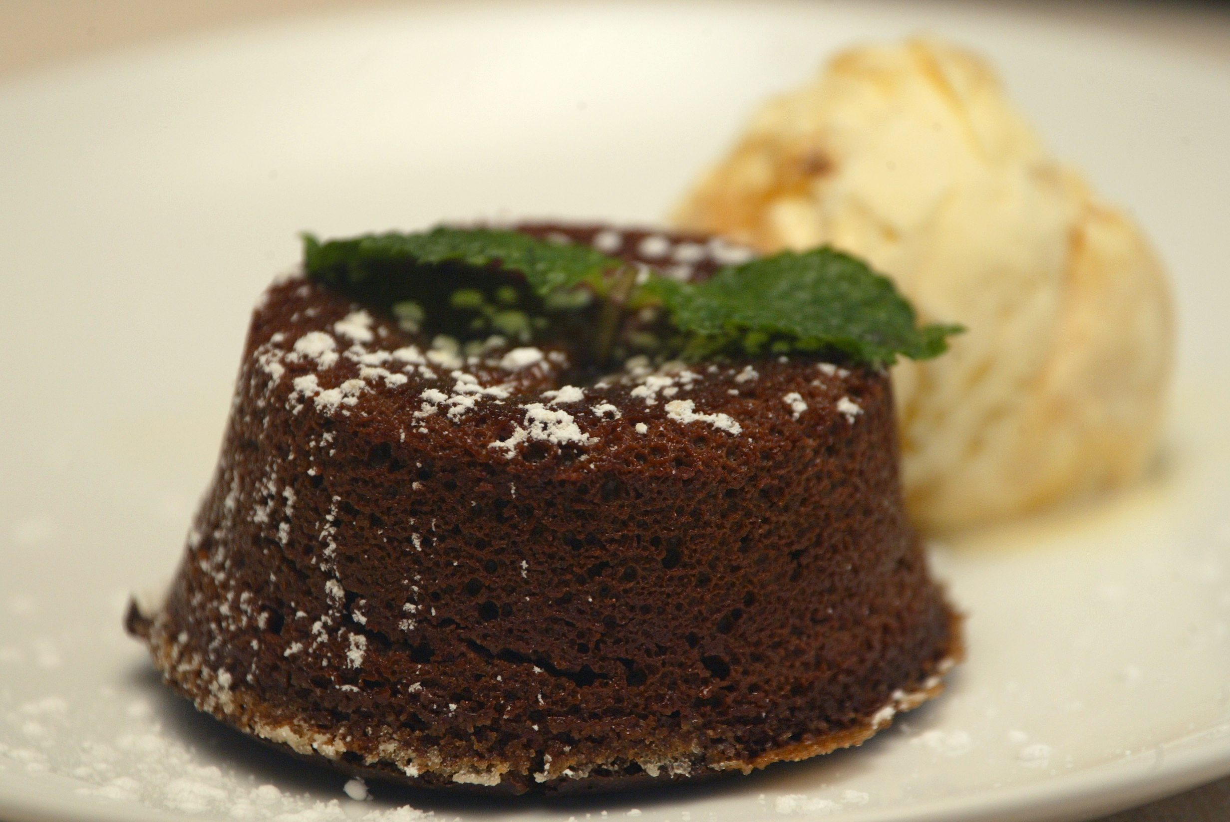 Chocolate Petit Gateaux (French chocolate lava cake)