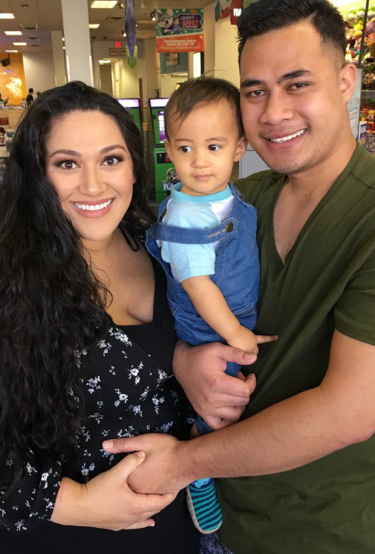 Kalani Faagata, baby Oliver, and Asuelu Pulaa