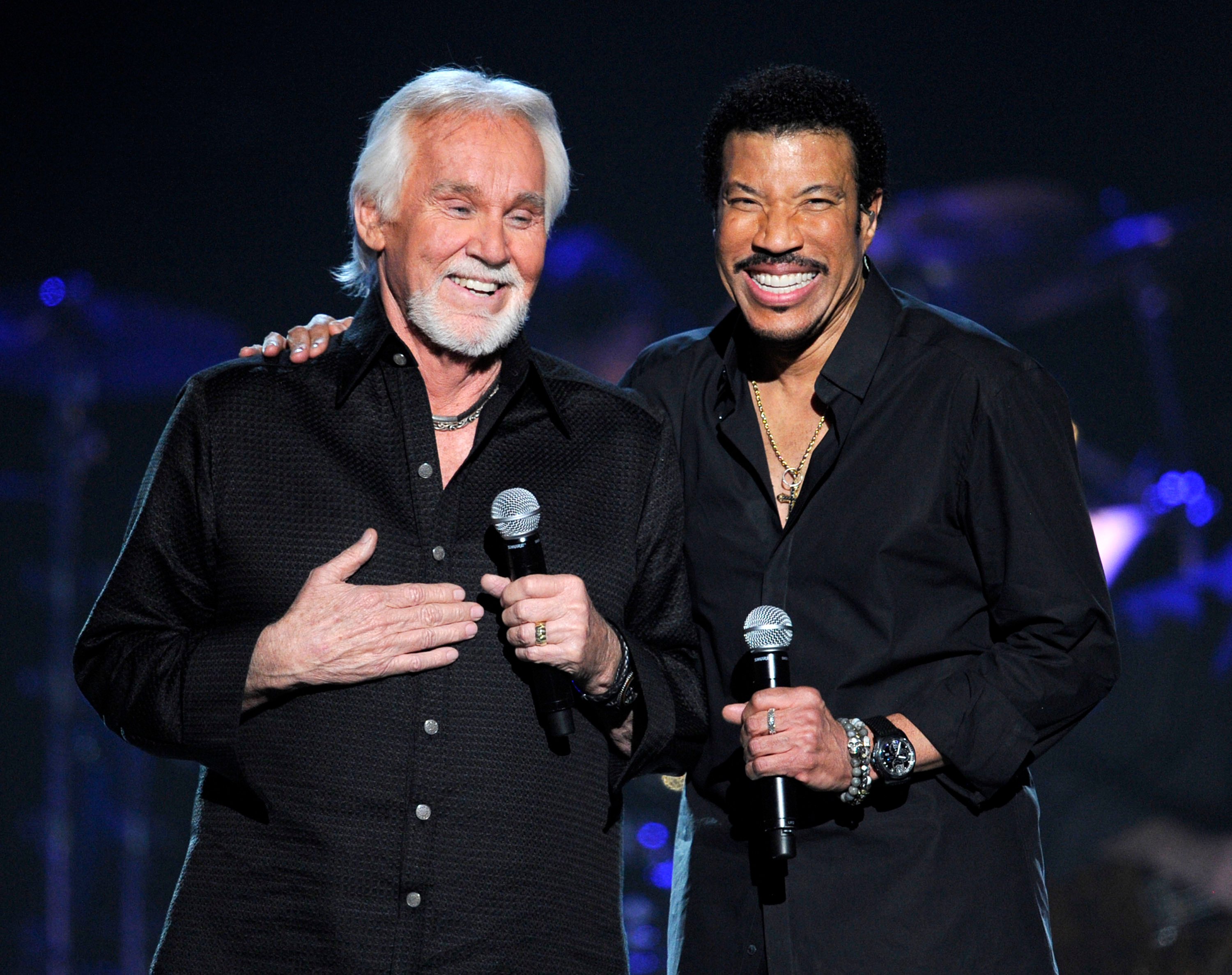 Kenny Rogers and Lionel Richie perform onstage during Lionel Richie and Friends in Concert presented in 2012 | Ethan Miller/Getty Images