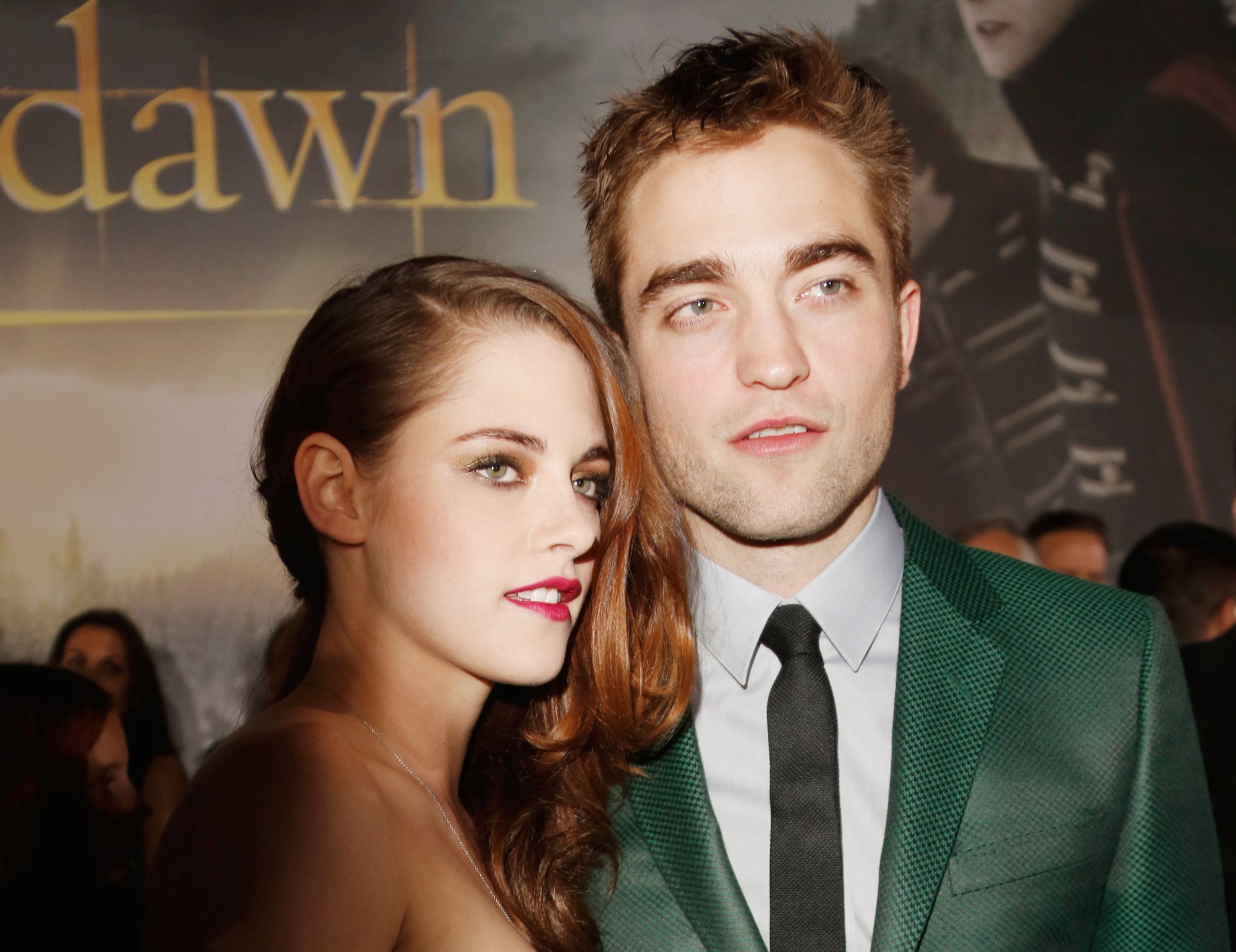 Actors Kristen Stewart (L) and Robert Pattinson arrive at 'The Twilight Saga: Breaking Dawn - Part 2'