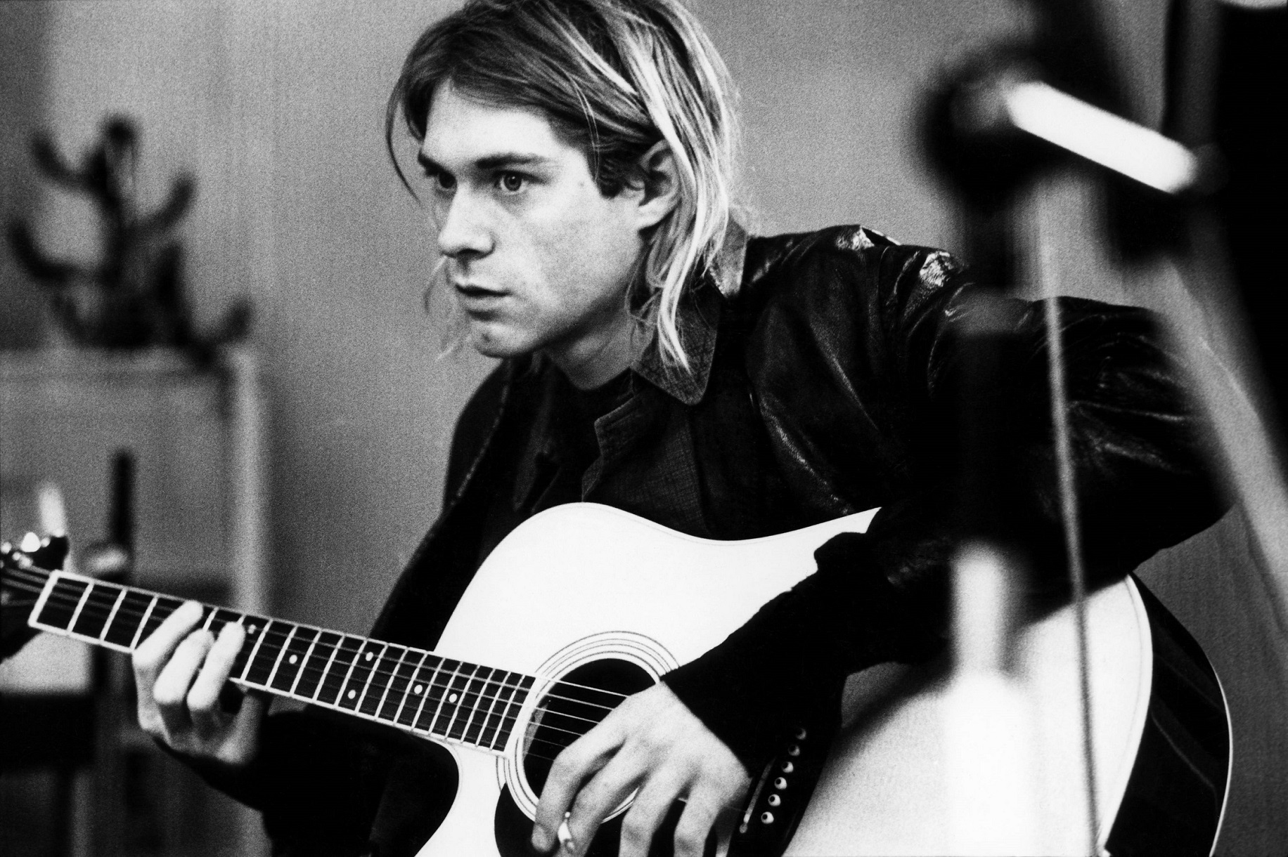 Kurt Cobain recording in Hilversum Studios