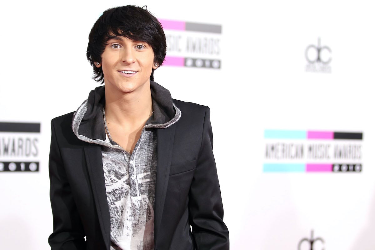 Mitchel Musso arrives at the 2010 American Music Awards