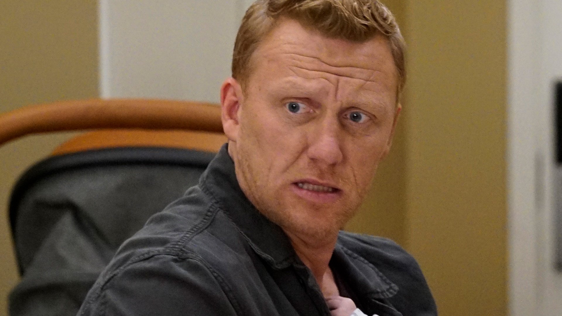 'Grey's Anatomy' Season 17: Kevin McKidd Teases Owen Hunt's Storyline and It Sounds Messy - Showbiz Cheat Sheet