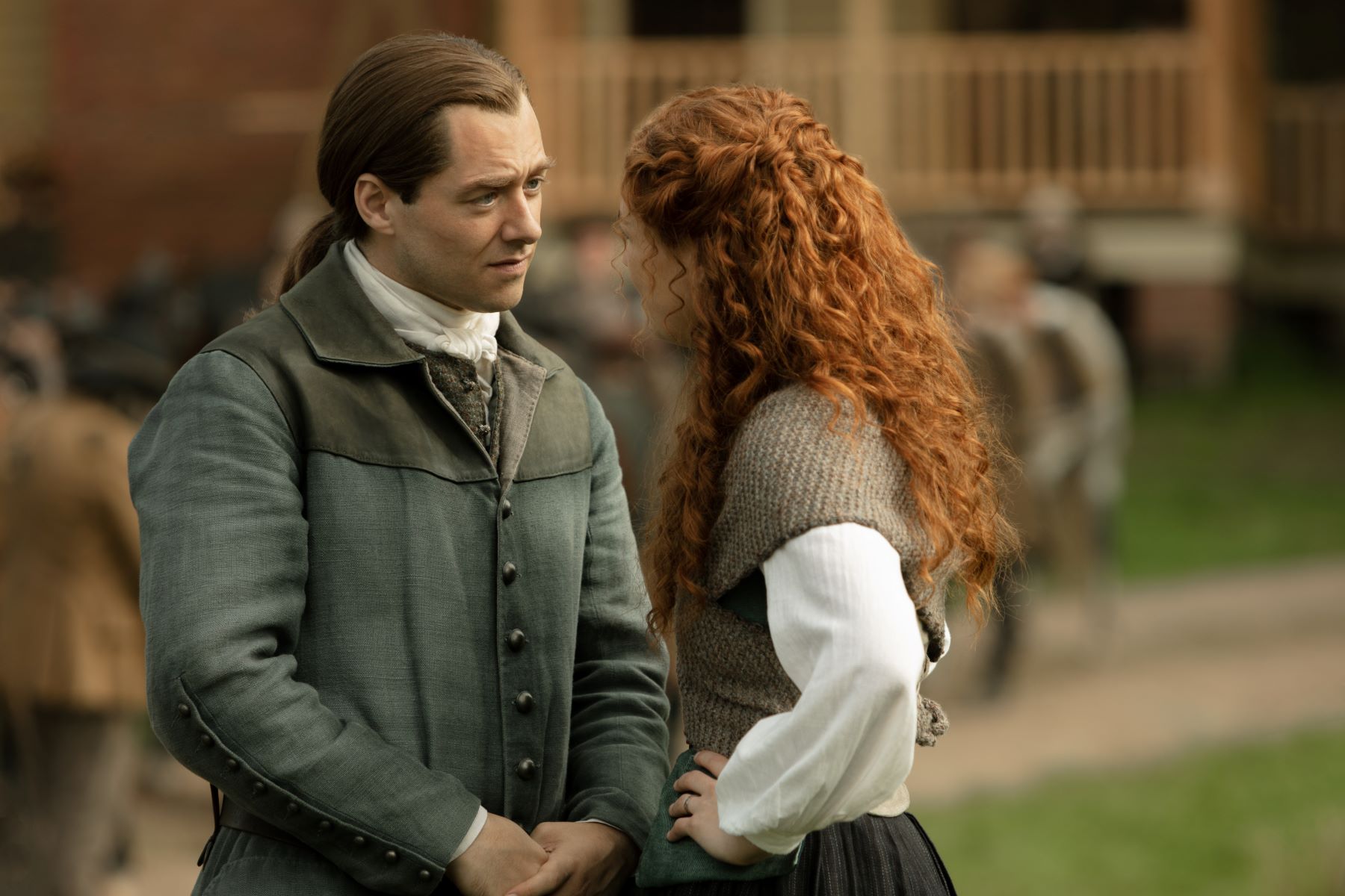 Richard Rankin and Sophie Skelton in 'Outlander'