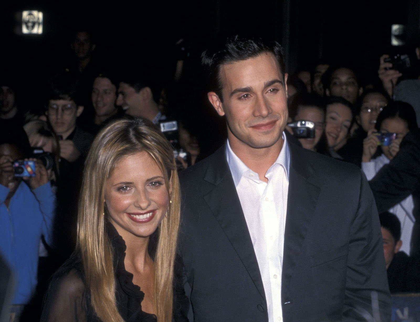 Sarah Michelle Gellar and Freddie Prinze Jr. at the premiere of 'Boys and Girls' in 2000