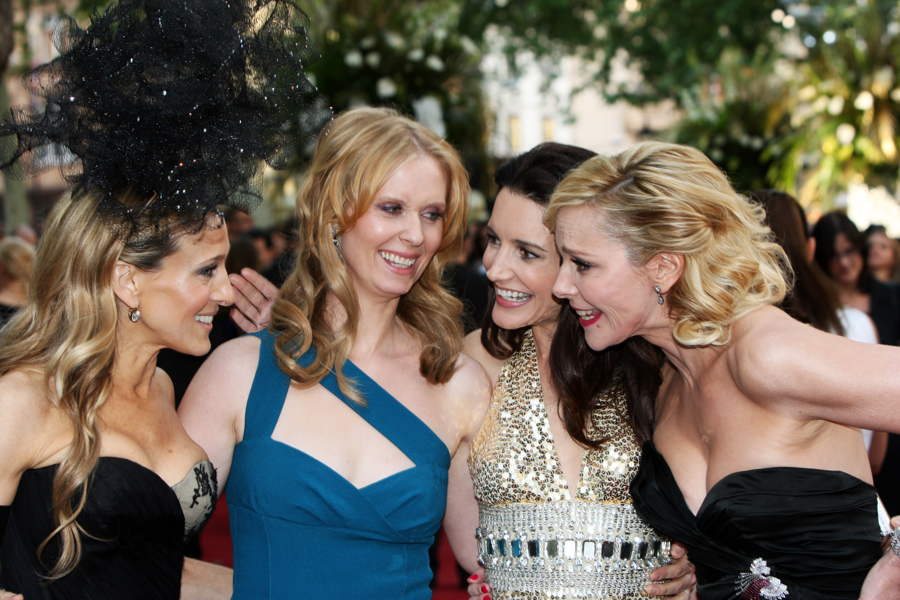 Sarah Jessica Parker, Cynthia Nixon, Kristen Davis and Kim Cattrall arrive at The UK Premiere of 'Sex And The City 2'