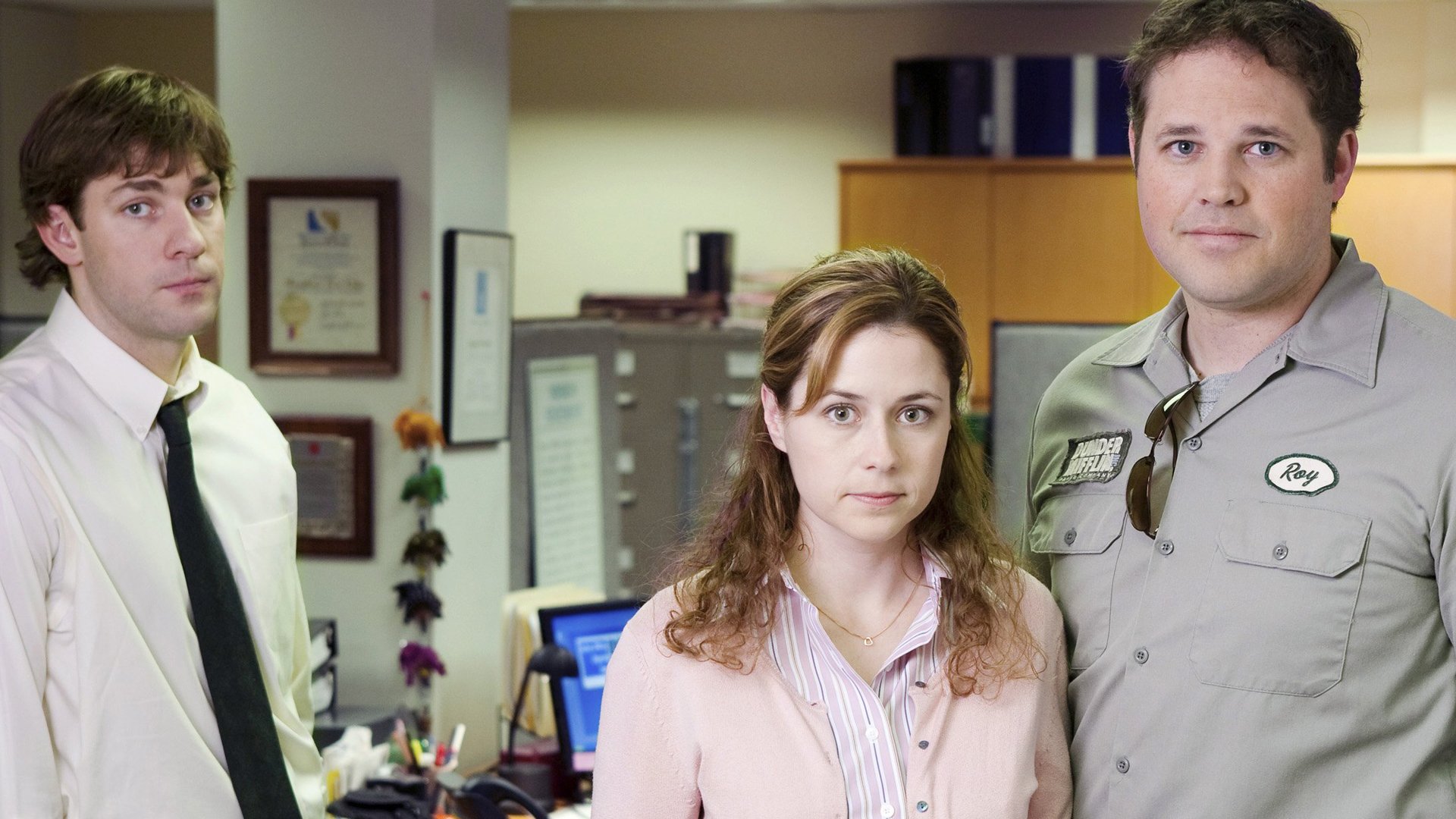 John Krasinski as Jim Halpert, Jenna Fischer as Pam Beesly, and David Denman as Roy Anderson on 'The Office' in 2006