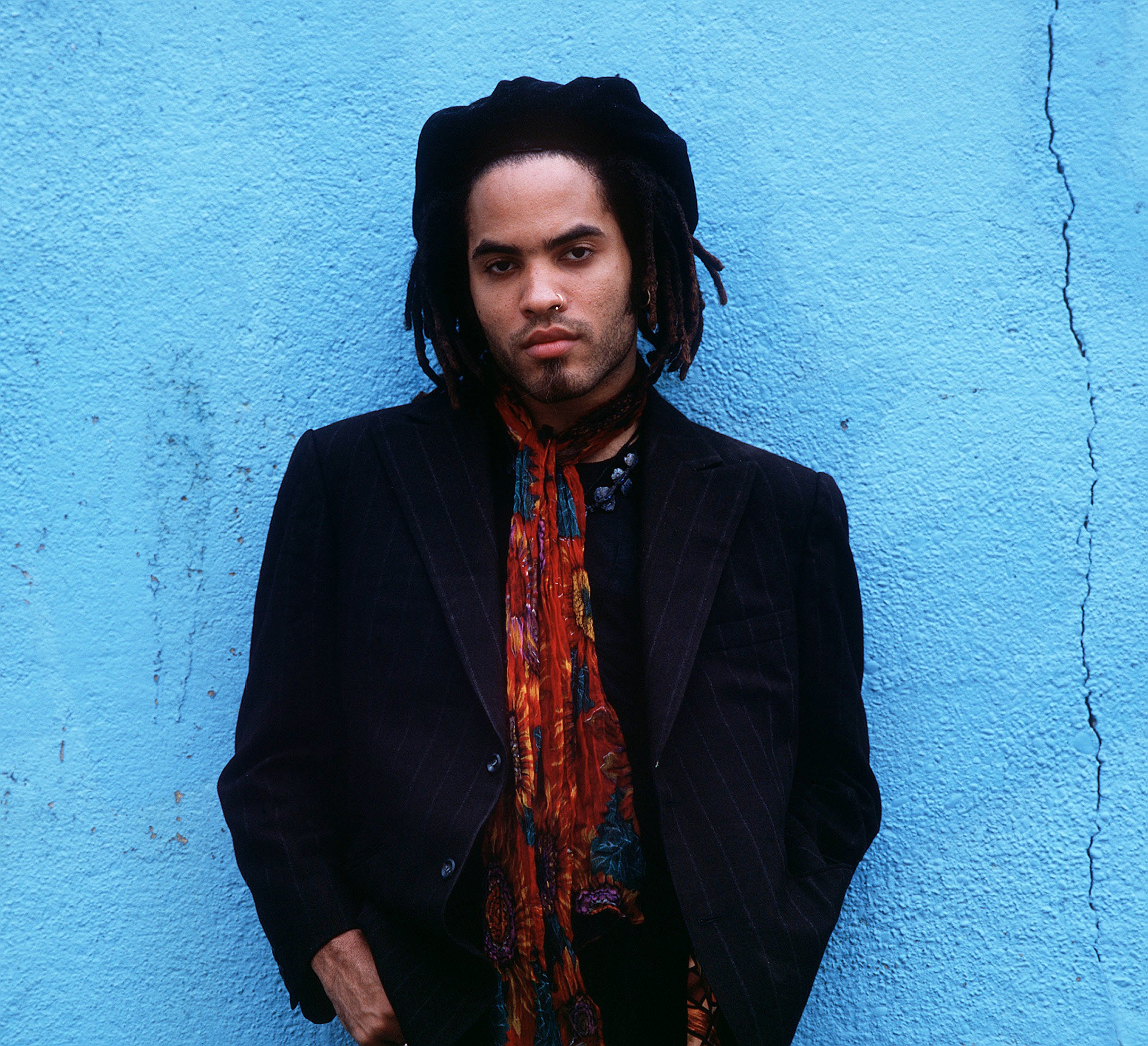 Lenny Kravitz wearing a scarf